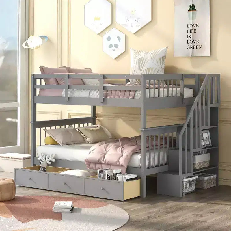 Etagenbett mit Treppe, zwei Doppelbetten, Schublade, Stauraum und Schutzgitter fürs Schlafzimmer