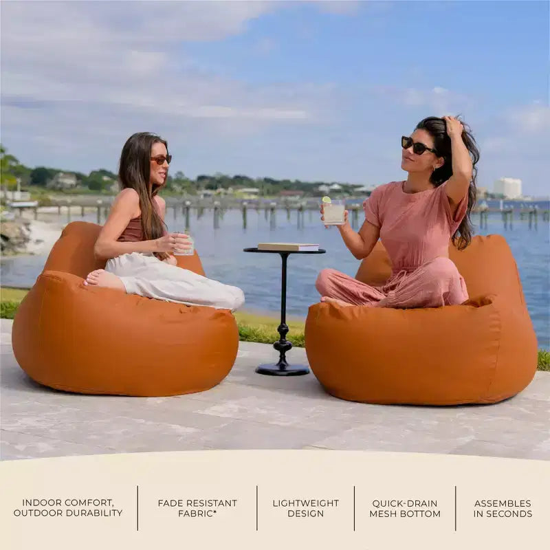 Chaise de terrasse légère, avec tissu de qualité supérieure et rembourrage confortable en billes.