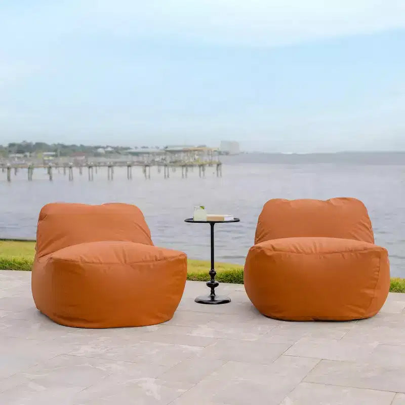Chaise de terrasse légère, avec tissu de qualité supérieure et rembourrage confortable en billes.
