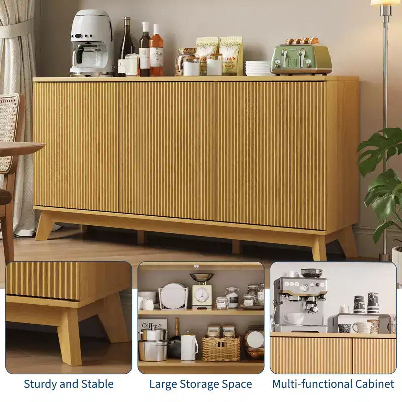 Modernes geriffeltes Sideboard im Landhausstil, 58 Zoll, aus Holz, mit 3 Türen und verstellbaren Einlegeböden
