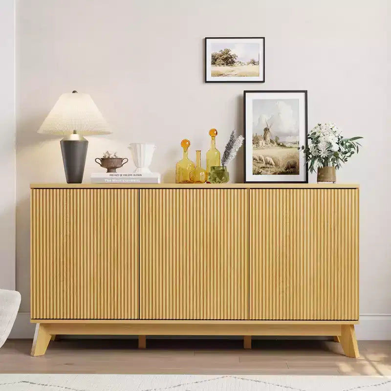 Aparador buffet moderno de estilo rústico con frente acanalado, credenza de madera de 58 con 3 puertas y estantes ajustables
