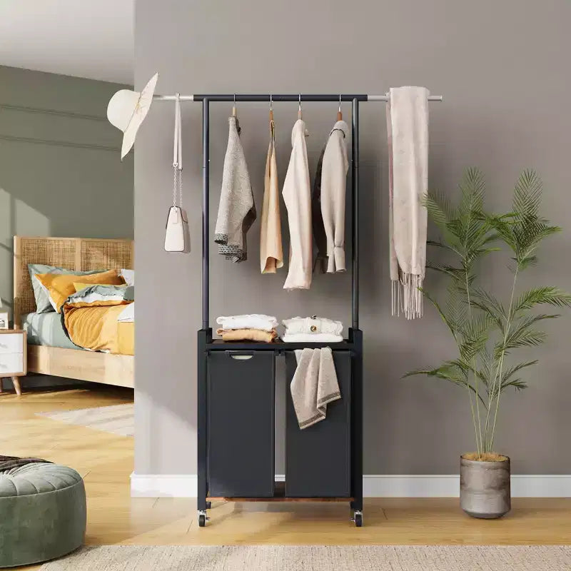 Rollbarer Wäschesortierwagen mit Kleiderstange, zweiteiliges Metallregal, feststellbare Rollen, Korb mit mehreren Taschen für Waschküche, Schlafzimmer und Badezimmer